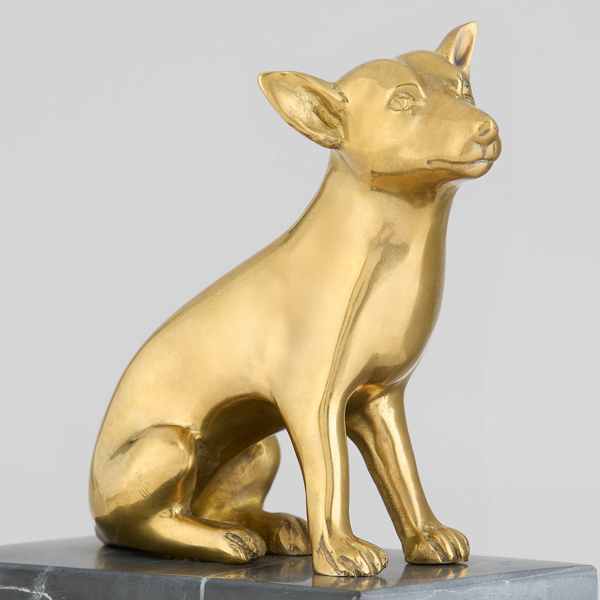 Lago Sculpture